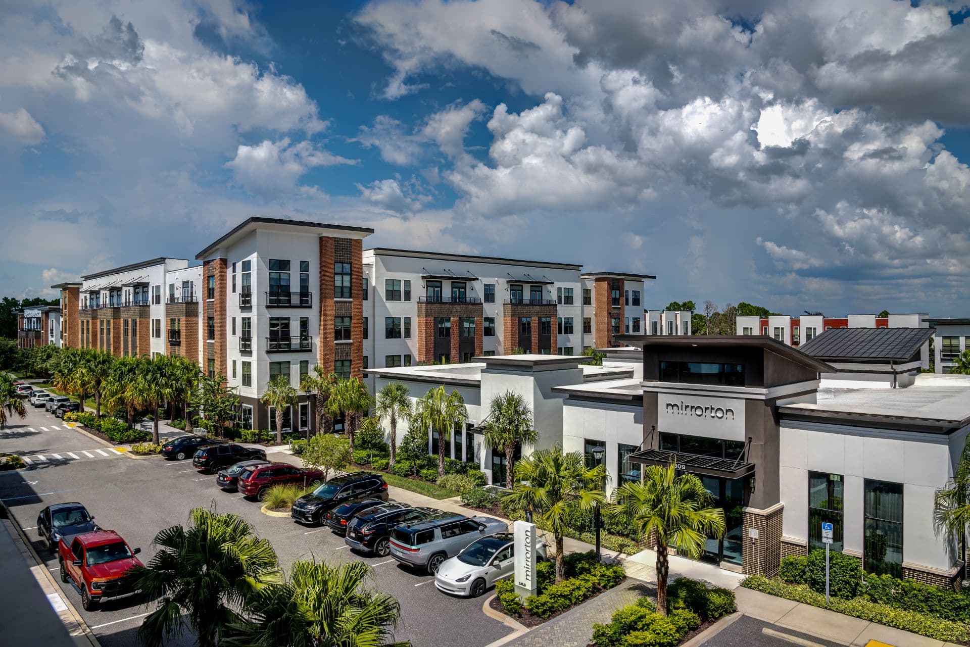 Mirrorton Apartments apartments